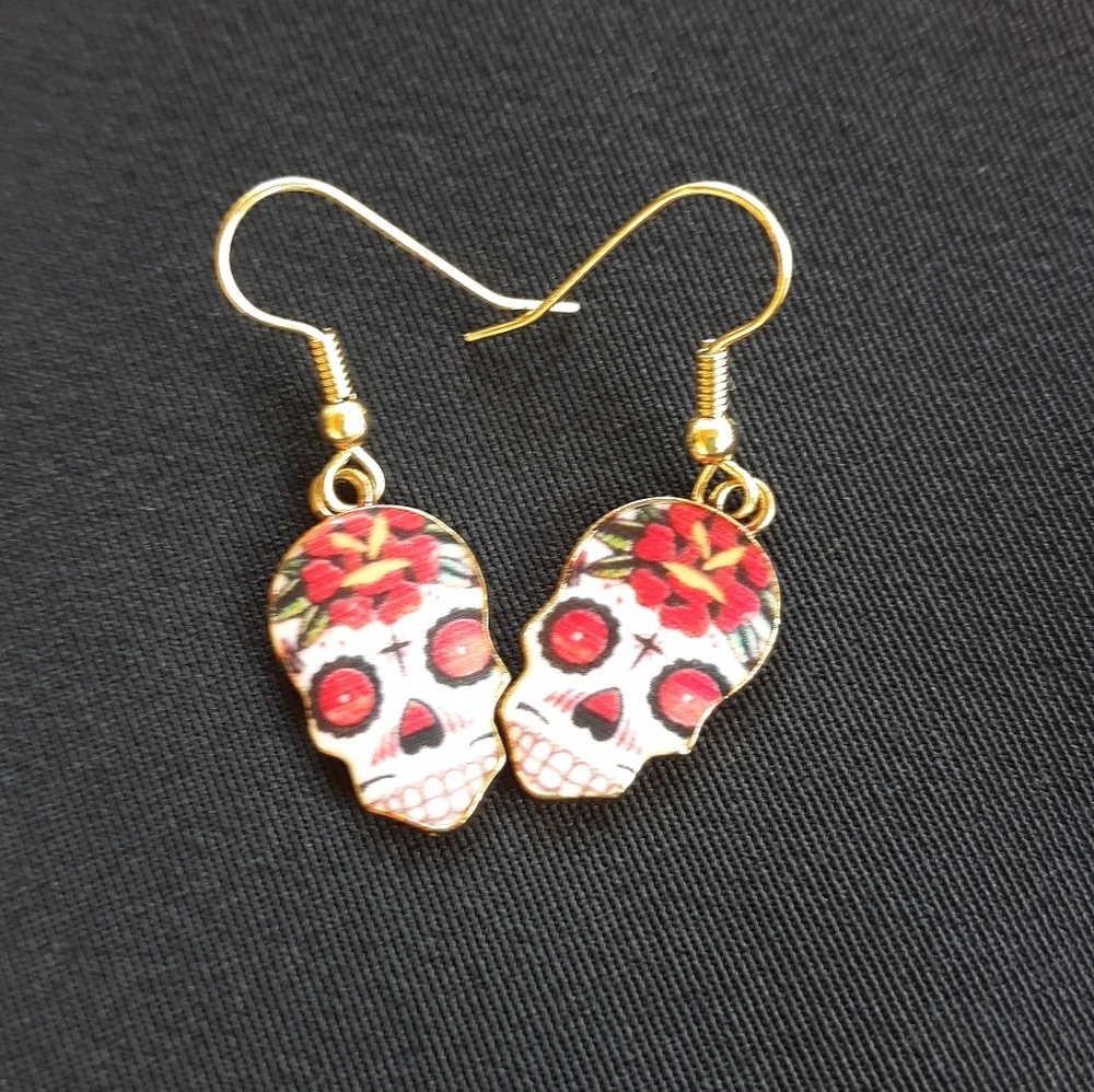 Scull Dead of dawn earrings - Picture 2 of 6